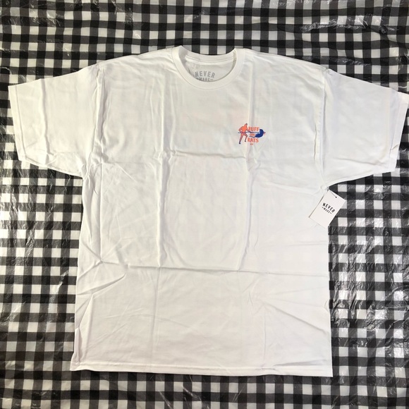 Never Made NM Ruff On Rats White With Tags T shirt - Picture 2 of 8
